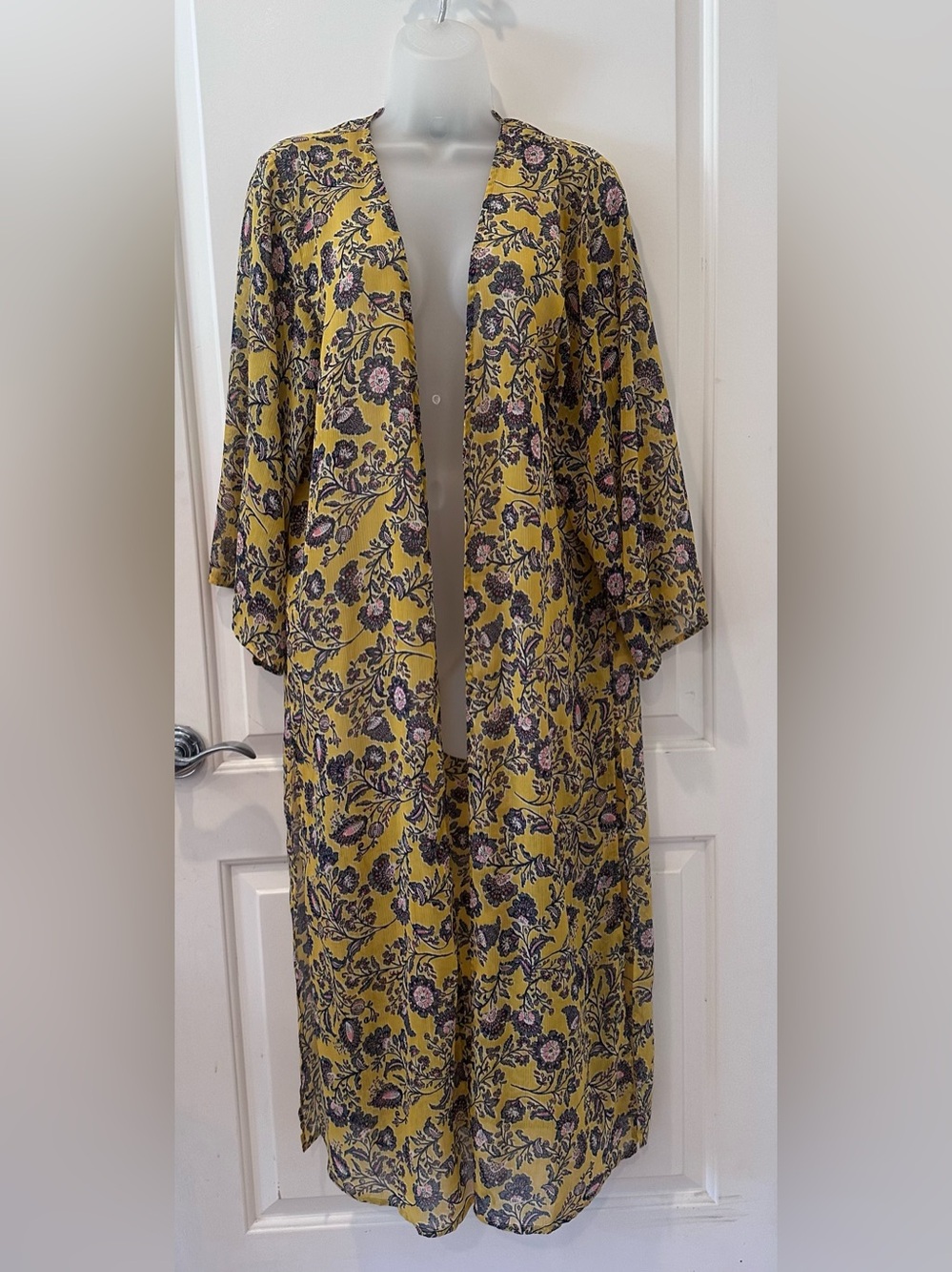 Jessica Simpson duster.  Size L.  Yellow floral.
